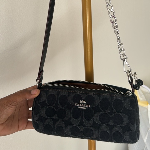 Coach barrel bag - Picture 1 of 4